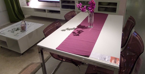 küçük salonlar'da yemek odası