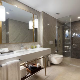 hilton banyo dekorasyonu